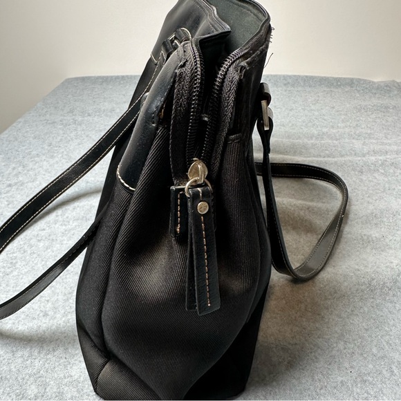 Etienne Aigner Black Leather Shoulder Bag - Picture 3 of 11